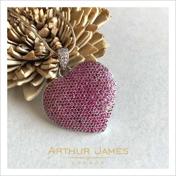 Red ruby diamond cluster heart pendant for girls women