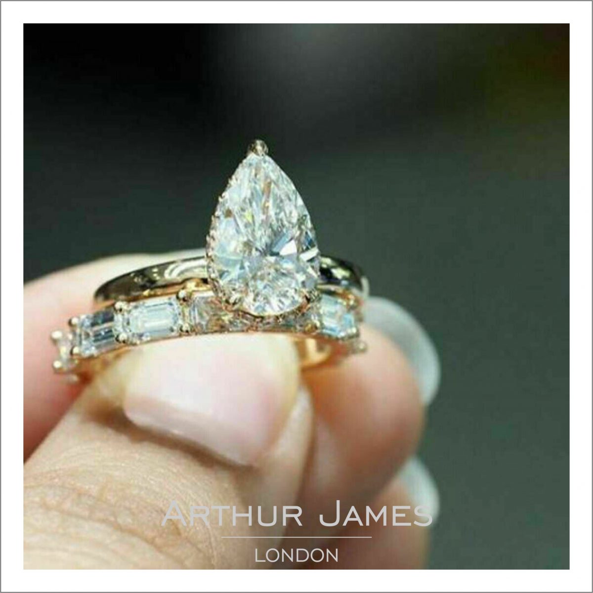 Pear Cut Diamond Yellow Gold Halo Ladies Bridal Ring Set